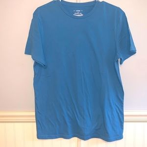 Mens size L Blue T-Shirt, Urban Pipeline.